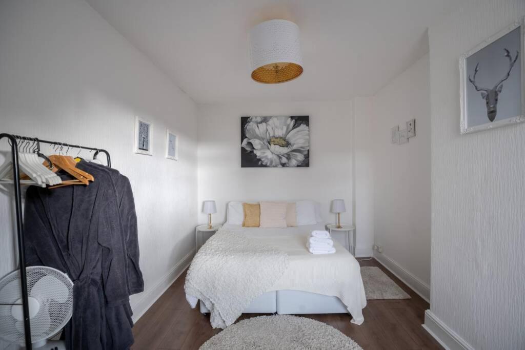 Phenix Central - Huge 3 Bed, Super Equipped Apartment. Cardiff Exterior photo