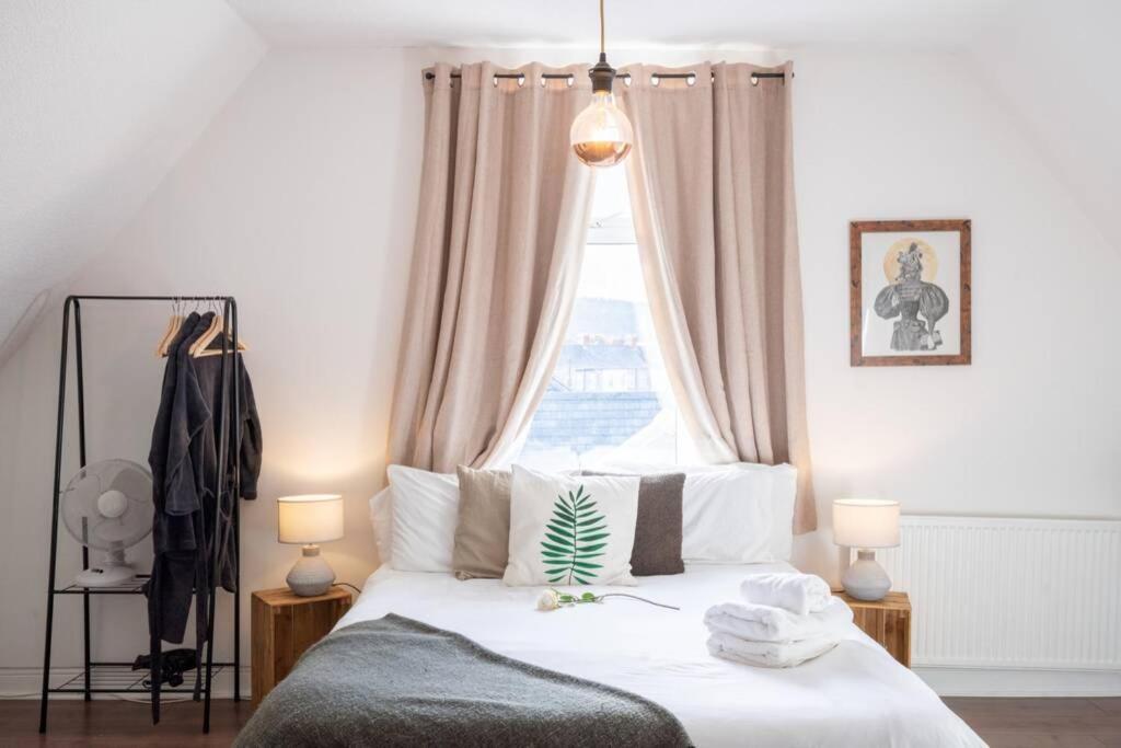 Phenix Central - Huge 3 Bed, Super Equipped Apartment. Cardiff Exterior photo