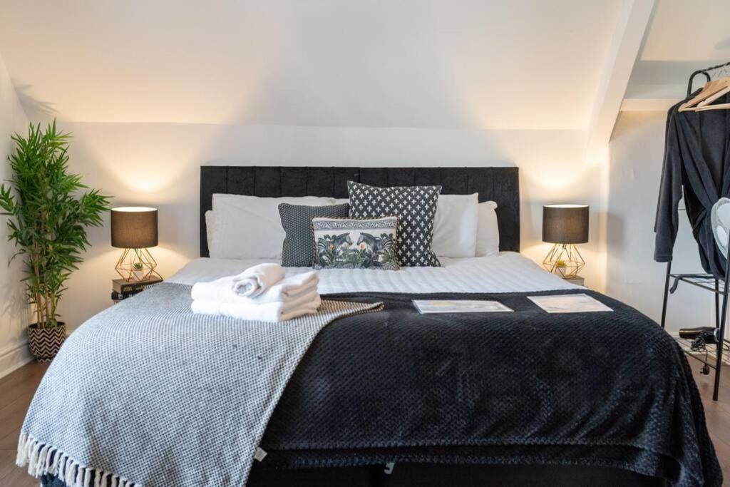 Phenix Central - Huge 3 Bed, Super Equipped Apartment. Cardiff Exterior photo