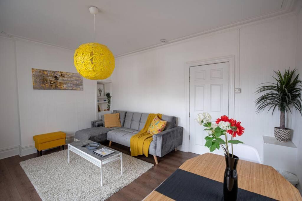 Phenix Central - Huge 3 Bed, Super Equipped Apartment. Cardiff Exterior photo